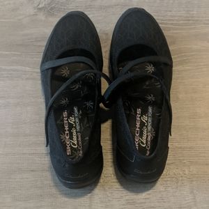Sketchers Mary Jane's